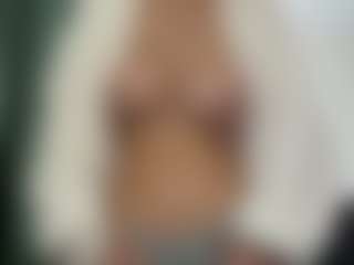 Live cam show with Sofia - Play on WildCum