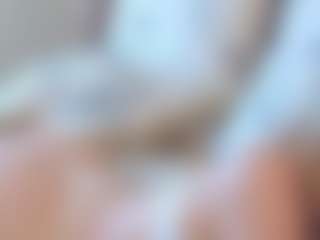 Live cam show with ElvinaBrowning - Privateshow on LiveSexCams6