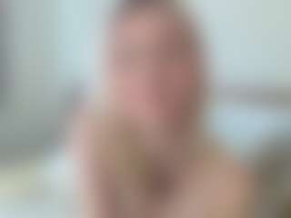 Live cam show with ElvinaBrowning - Legs on googirlz