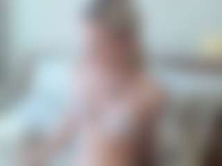 Live cam show with ElvinaBrowning - Tongue on galaxygirlnitro.com