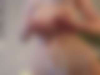 Live cam show with ElvinaBrowning - Erotic on milfzrlive.com