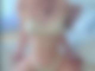 Live cam show with ElvinaBrowning - Role Play on Hubzter Live