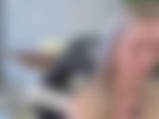 Live cam show with ElvinaBrowning - Tongue on Uber Horny