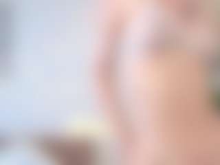 Live cam show with ElvinaBrowning - Tongue on Cam Slut