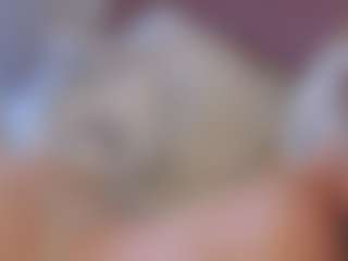 Live cam show with ElvinaBrowning - Tongue on nudelive.tv