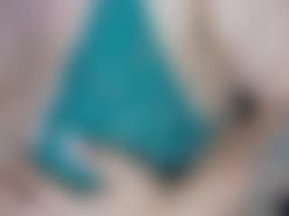 Live cam show with Evelyn-Harpeer - Colombia on Strip Flash - Live Sex Shows