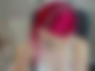Live cam show with Linda-Hill - Brown Eyes Red Hair on fapnchat