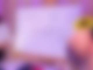 LunaPleasure MILF webcam performer live streaming