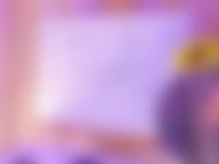 LunaPleasure MILF webcam performer live streaming