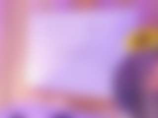 LunaPleasure MILF webcam performer live streaming