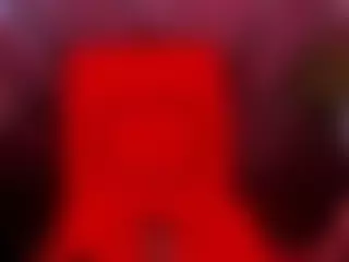LunaPleasure MILF webcam performer live streaming