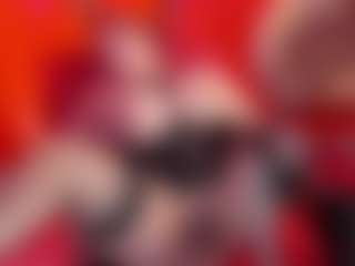 Live cam show with LunaPleasure - Striptease Latina on SmokeAndPoke | colombia