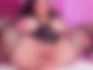 Live cam show with LunaPleasure - Brown Eyes on Fling VIP Chat