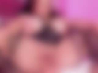 Live cam show with LunaPleasure - BBW Mature on TeamSkeetLive