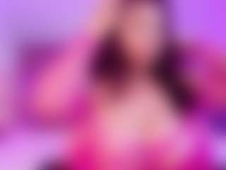 Live cam show with LunaPleasure - Striptease on StripNow