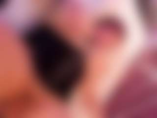 LunaPleasure MILF webcam performer live streaming