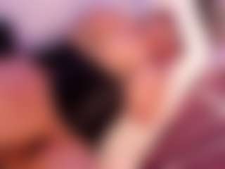 Live cam show with LunaPleasure - Mature Young Adult on Gym Cam Girls
