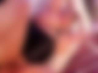 LunaPleasure MILF webcam performer live streaming