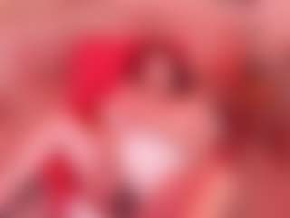 Live cam show with LunaPleasure - Brown Eyes MILF on Streamer API