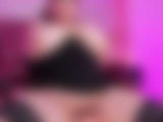 Live cam show with LunaPleasure - Brown Eyes Curvy on Milfs Live