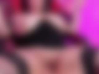 Live cam show with LunaPleasure - Squirt Toys on Camiplay Live
