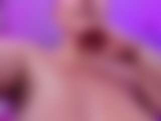 LunaPleasure's Live Sex Cam Show