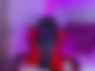 Live cam show with LunaPleasure - Gamer Mature on eurowanks.com
