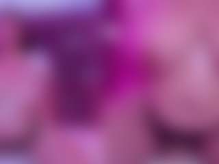 Live cam show with LunaPleasure - Striptease MILF on liverealitysex.com