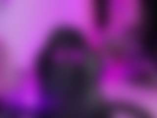 Show de cam en vivo con LunaPleasure - Flashing en Camsoda