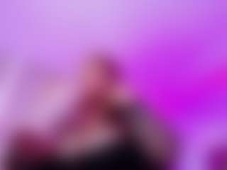 Live cam show with LunaPleasure - Deepthroat on Camsoda