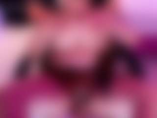Live cam show with LunaPleasure - 420 on Camsoda