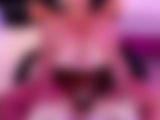 Live cam show with LunaPleasure - Sexwebcam MILF on Dare Cams