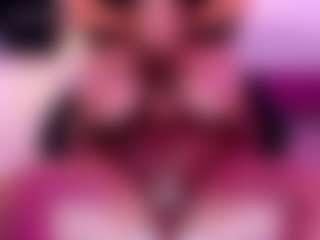 Live cam show with LunaPleasure - Wet on Camsoda
