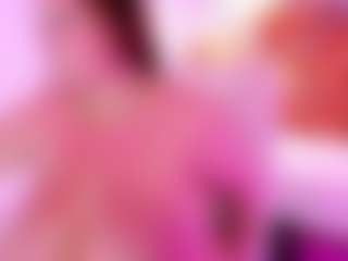 LunaPleasure MILF webcam performer live streaming