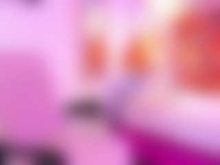 Live cam show with LunaPleasure - Squirt on Camiplay Live