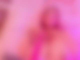 Live cam show with LunaPleasure - Flashing on Camsoda