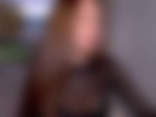 Live cam show with Nova - Middle Aged on Camsoda