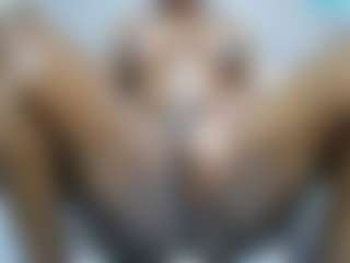 pretty-kellyn's Live Sex Cam Show