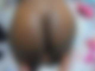 pretty-kellyn's Live Sex Cam Show