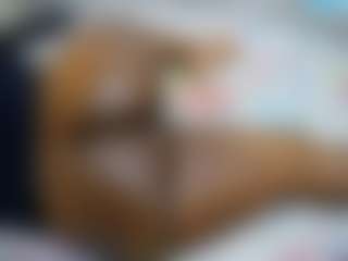 pretty-kellyn's Live Sex Cam Show