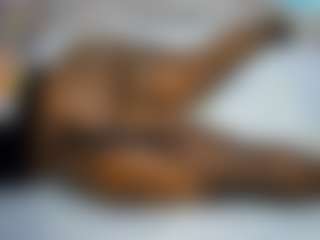 pretty-kellyn's Live Sex Cam Show