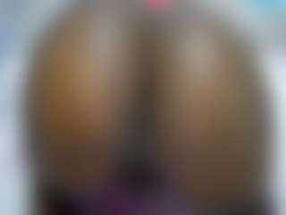 pretty-kellyn's Live Sex Cam Show