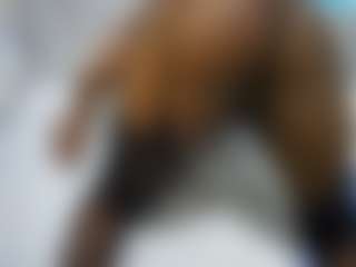 Live cam show with pretty-kellyn - Hairy Pussy on Milfs Live