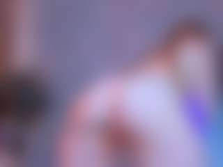 Live cam show with YaaaNaaa - Small Tits on sexytreat.net