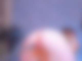 Live cam show with YaaaNaaa - Fingers on Camsoda
