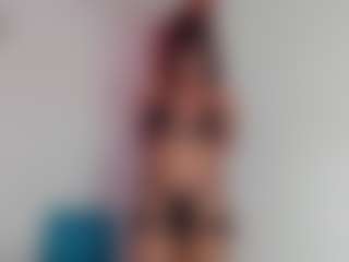 Live cam show with Zoey-Donovan - Big Tits Small Tits on Dolls Live