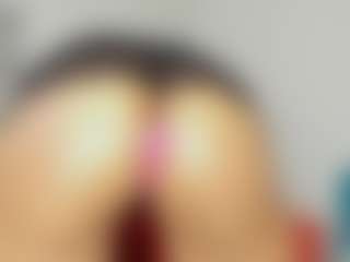 Live cam show with Zoey-Donovan - Asshole on Mixed Magazine Live