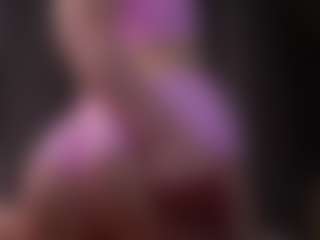Live cam show with AlodiaGanter - Gray Eyes on AdultVida.com