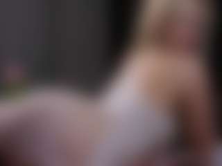 AlodiaGanter's Live Sex Cam Show