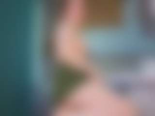 Live cam show with Donna - Raven Hair on Camming Site